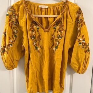 Solitaire Embroidered Boho Top (size s)